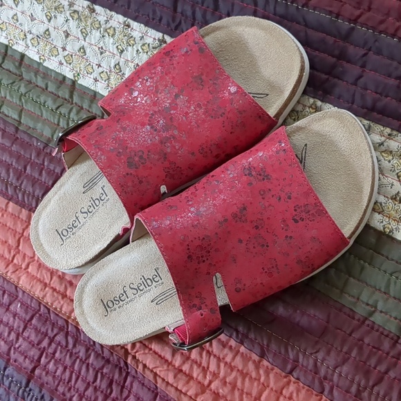 JOSEF SEIBEL* red size 39 slip on comfort side buckle rubber sole ladies sandals - Picture 3 of 15